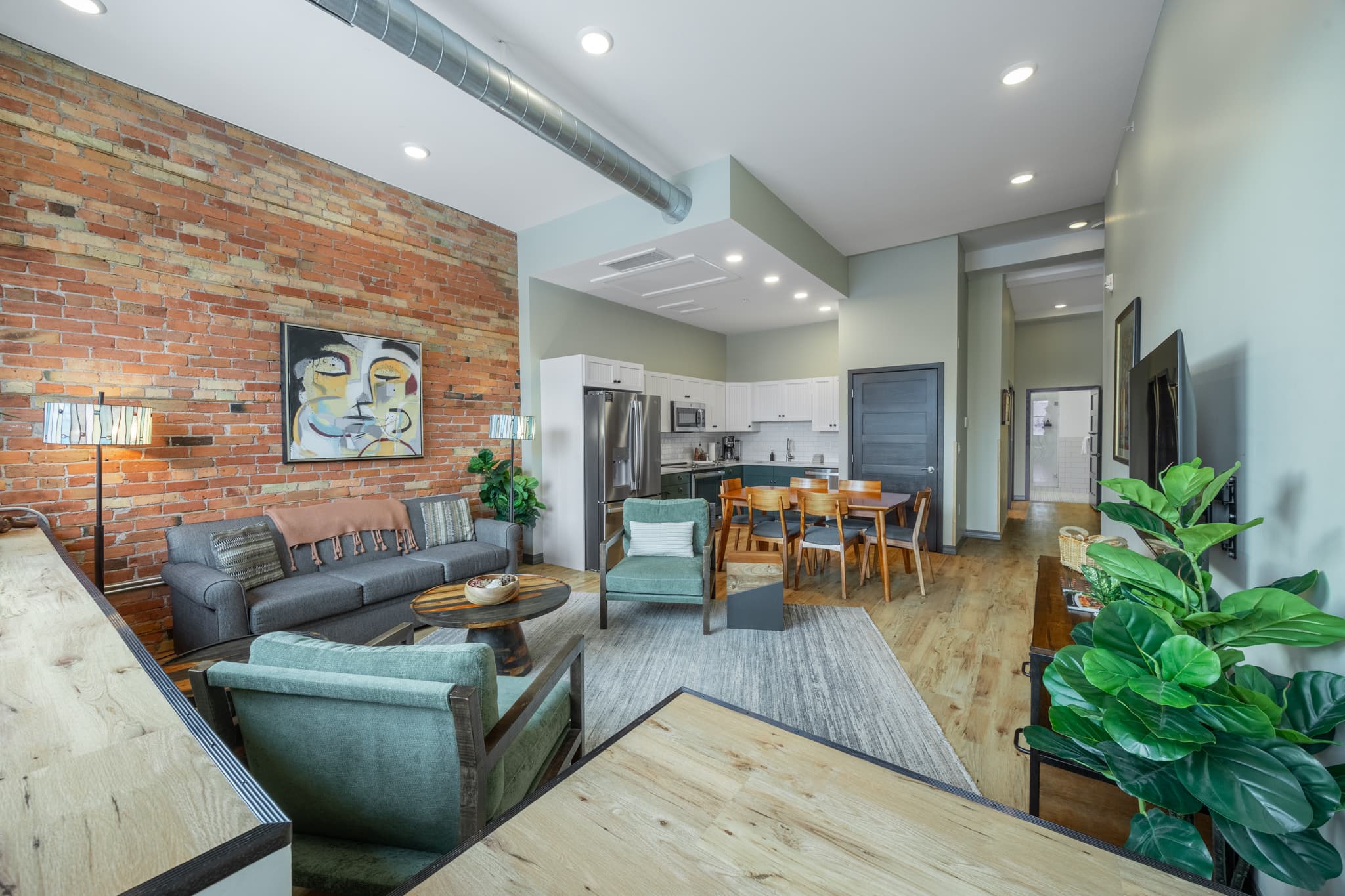 Duluth Rental Suite - Full Overview