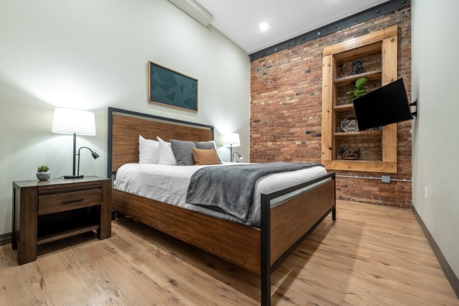 Duluth Rental Suite 102 - Double bedroom