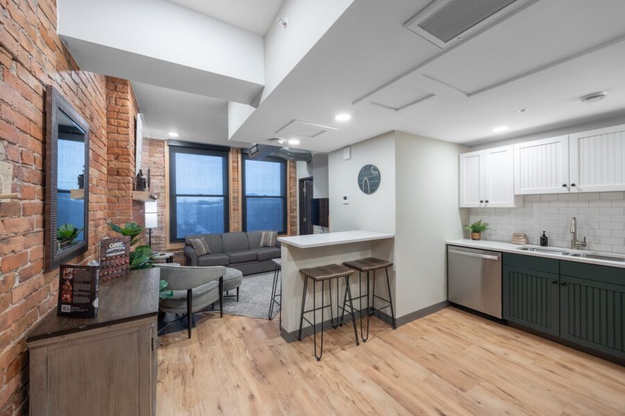 Duluth Rental Suite 201 - Kitchen and breakfast bar