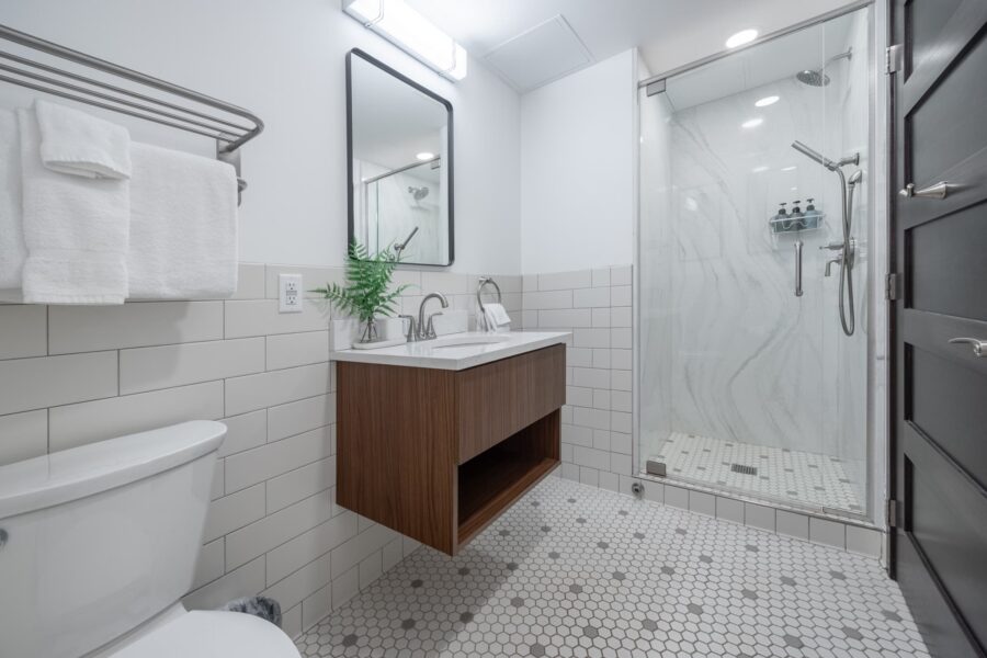Duluth Rental Suite 203 - full bath