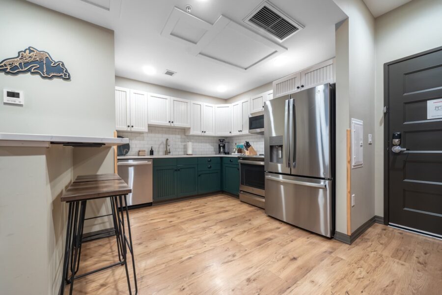 Duluth Rental Suite 301 - Full kitchen