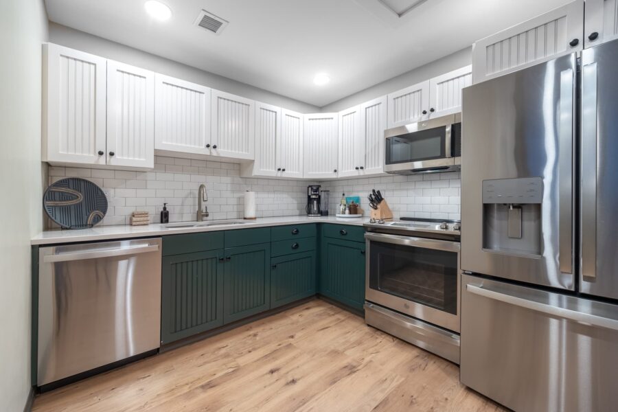 Duluth Rental Suite 301 - Full modern kitchen with appliances