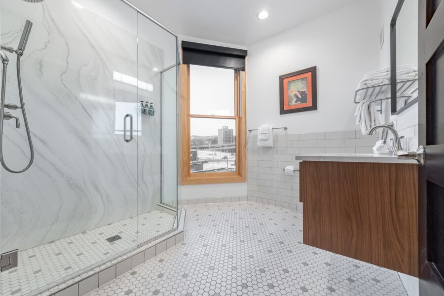 Duluth Rental Suite 301 - full tile bathroom with view