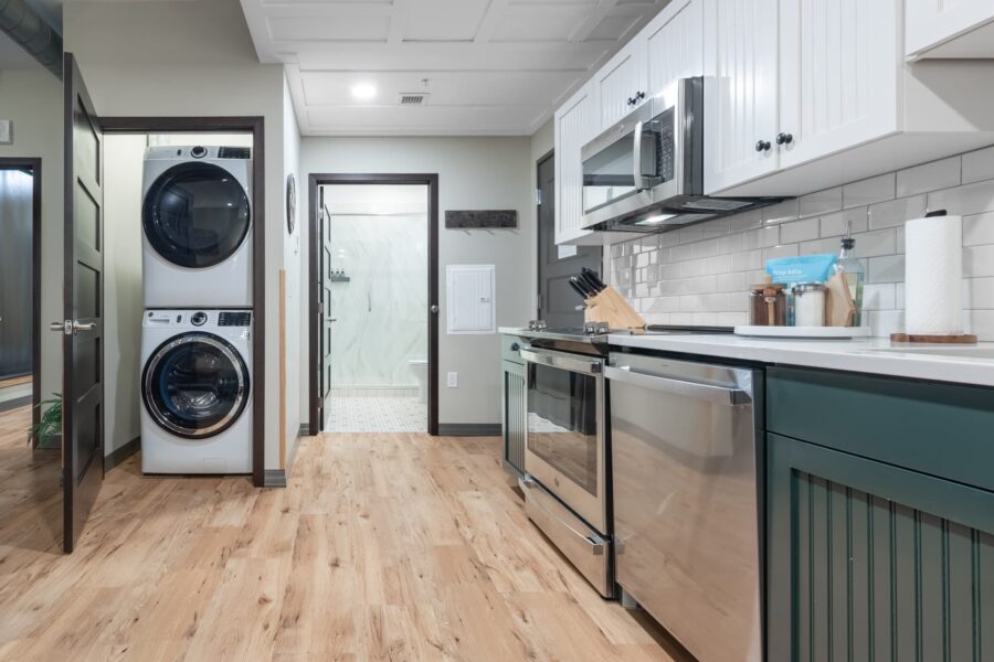 Duluth Rental Suite 302 - Kitchen and laundry